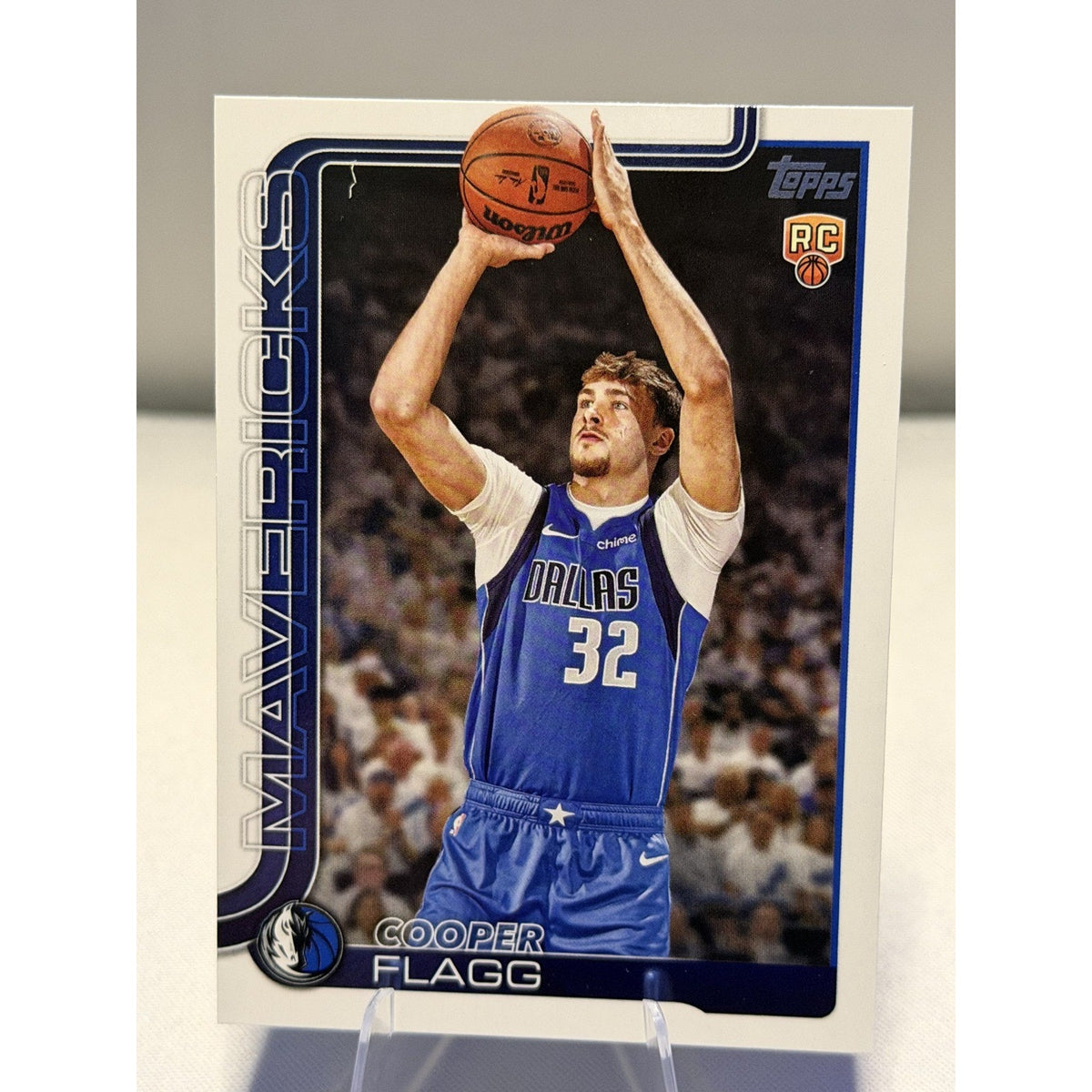 Cooper Flagg 2025-26 Topps Base RC #201 Dallas Mavericks NM