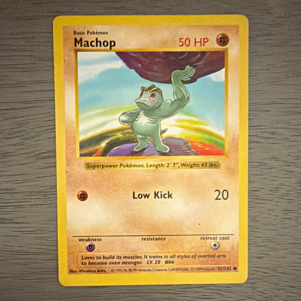 Machop 52/102 Base Set Unlimited Common WOTC 1999 50 HP Pokemon Card