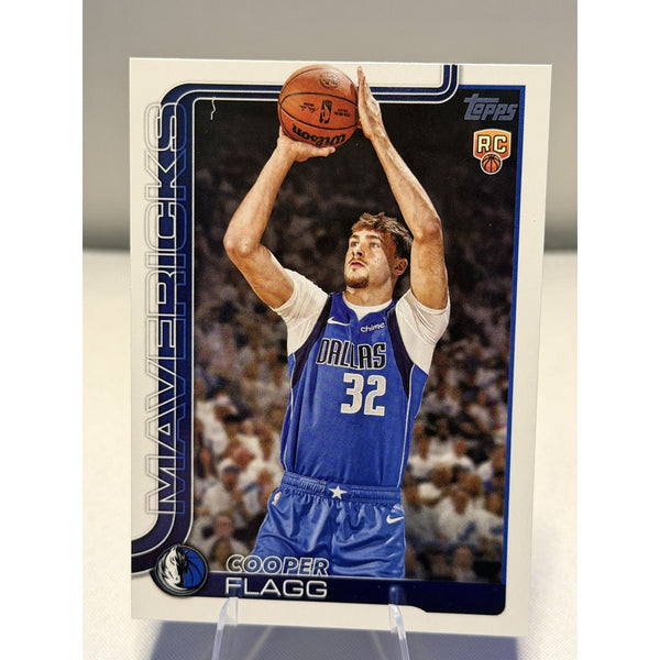 Cooper Flagg 2025-26 Topps Base RC #201 Dallas Mavericks NM