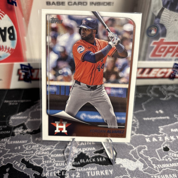 2025 Topps Flagship Collection #64 Yordan Alvarez - Astros Exclusive